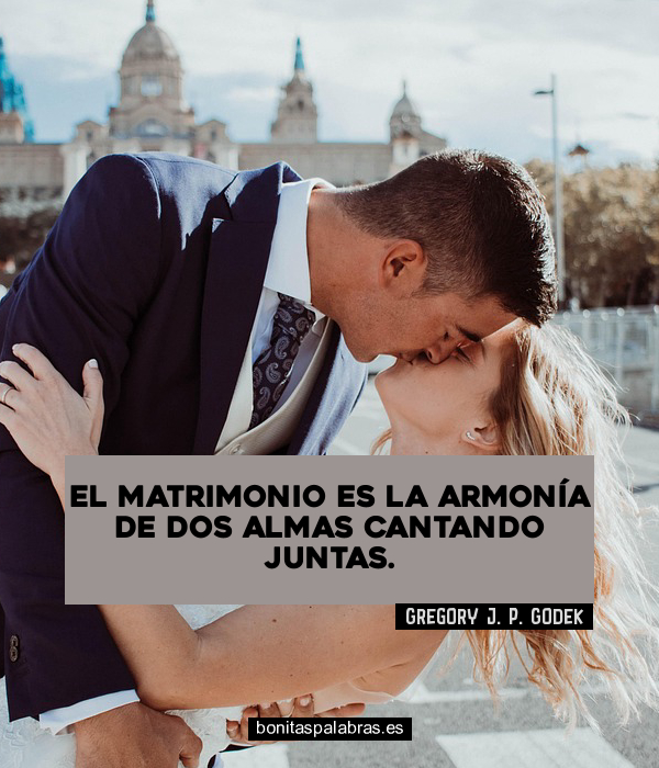 Imagen de El Matrimonio Es La Armonia De Dos Almas Cantando Juntas